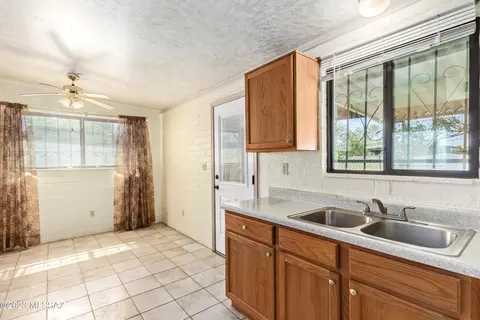 5740 S Aldorn Dr, Tucson, AZ 85706 photo 11