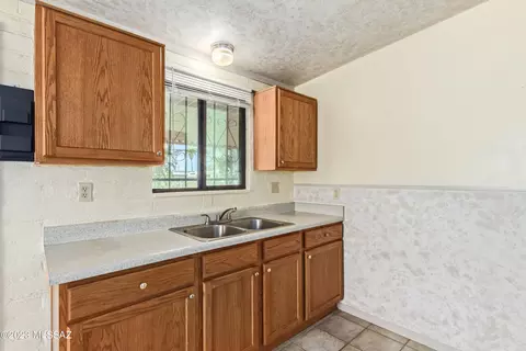 5740 S Aldorn Dr, Tucson, AZ 85706 photo 9