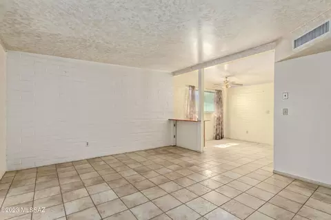 5740 S Aldorn Dr, Tucson, AZ 85706 photo 8