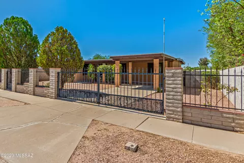 5740 S Aldorn Dr, Tucson, AZ 85706 photo 2