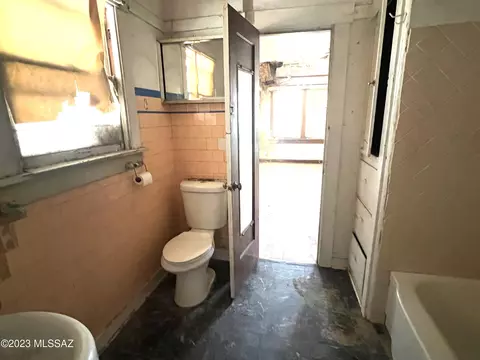 616 E Helen St, Tucson, AZ 85705 photo 15