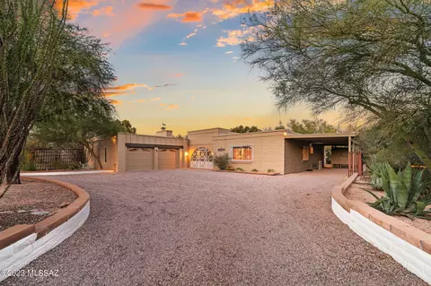 1002 N Natachee Ave, Tucson, AZ 85710