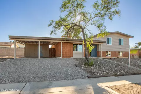718 N Sarnoff Dr, Tucson, AZ 85710