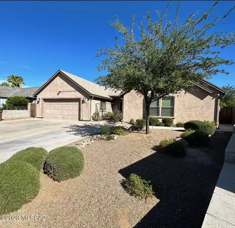 8586 N Holly Brook Ave, Tucson, AZ 85742
