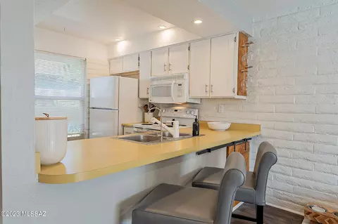 7704 E Kenyon Dr, Tucson, AZ 85710 photo 15