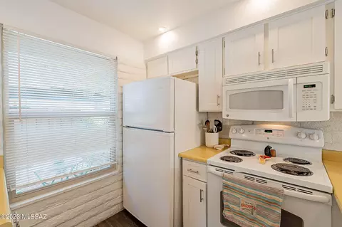 7704 E Kenyon Dr, Tucson, AZ 85710 photo 14