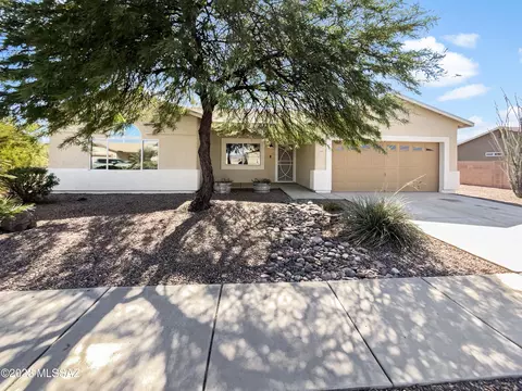 6266 S Iron Brand Dr, Tucson, AZ 85757