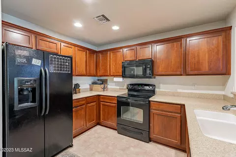 10651 E Singing Canyon Dr, Tucson, AZ 85747 photo 5