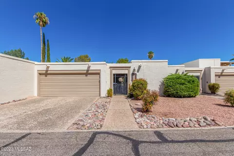 6837 E Camino Del Dorado, Tucson, AZ 85715