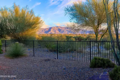 60551 E Arroyo Vista Dr, Oracle, AZ 85623