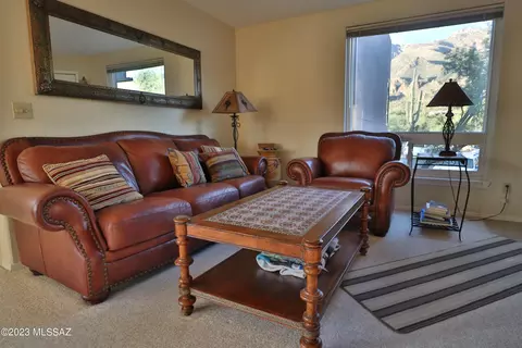 6655 N Canyon Crest Dr #8245, Tucson, AZ 85750