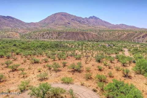221 Vereda Patria, Rio Rico, AZ 85648