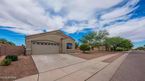 10560 E Feltleaf Willow Trl, Tucson, AZ 85747