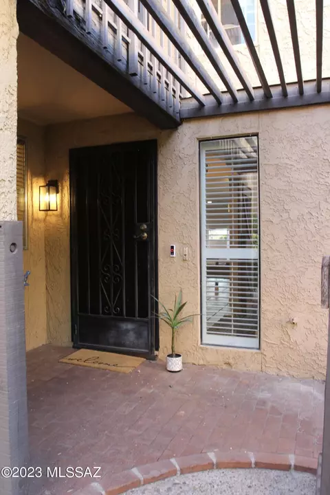 530 N Dodge Blvd, Tucson, AZ 85716