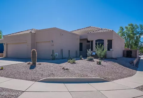 10204 E Calle Estrella Clara, Tucson, AZ 85747