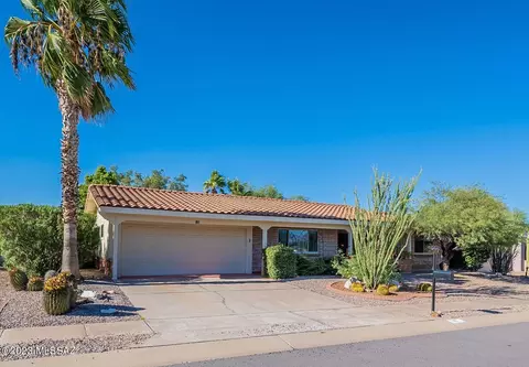 130 W Calle Escudilla, Green Valley, AZ 85614