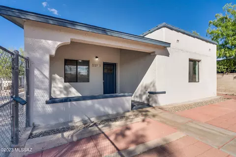 227 E 24th St, Tucson, AZ 85713 photo 1