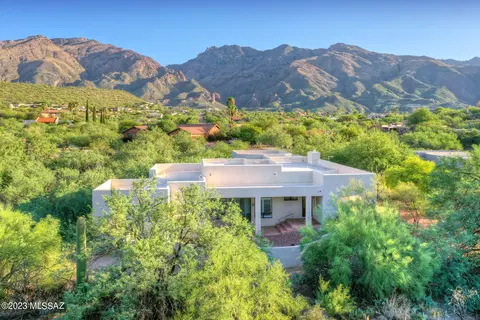 6318 E Va De La Yerba, Tucson, AZ 85750