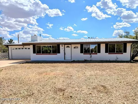 1014 E Justin St, Pearce, AZ 85625