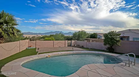 551 W Rio Flojo, Green Valley, AZ 85614