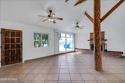 5541 E 24th St, Tucson, AZ 85711 photo 2