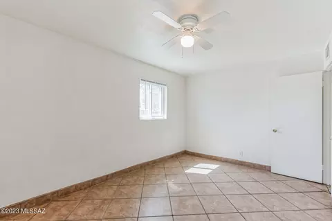 5541 E 24th St, Tucson, AZ 85711 photo 18