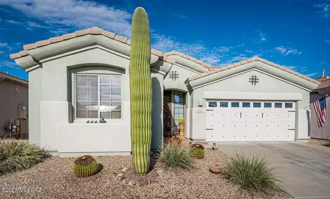 2261 N Avenida Del Polen, Green Valley, AZ 85614