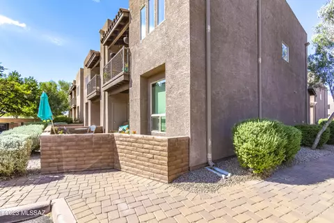 4146 N Thurston Ln #100, Tucson, AZ 85705