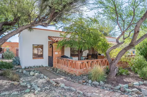 531 S La Canada Dr S # A, Green Valley, AZ 85614