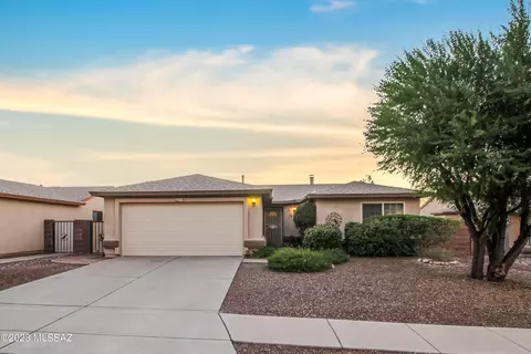 710 S Sunfield Canyon Dr, Tucson, AZ 85748