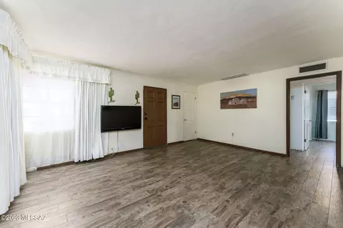 3352 E 23rd St, Tucson, AZ 85713 photo 8