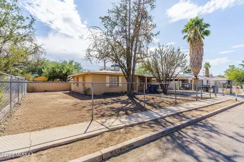 3352 E 23rd St, Tucson, AZ 85713 photo 3