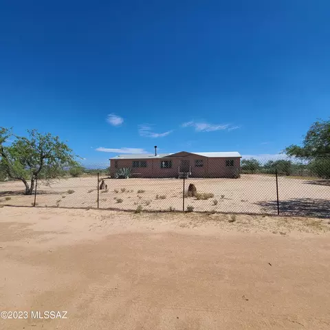 8896 S Marstellar Rd, Tucson, AZ 85736