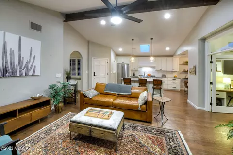 6417 N Via Divina, Tucson, AZ 85750
