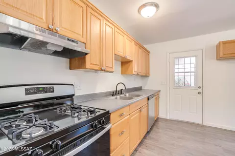 6816 S Van Buren Ave, Tucson, AZ 85756