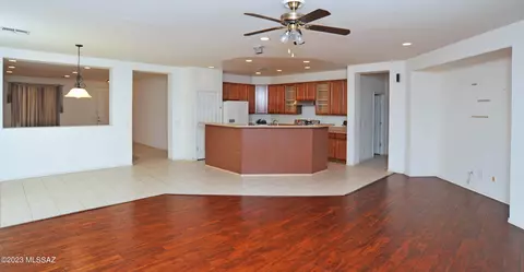 4863 E Starpoint St, Tucson, AZ 85756 photo 3