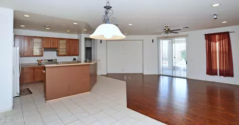 4863 E Starpoint St, Tucson, AZ 85756 photo 6