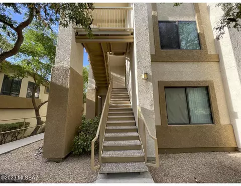 2550 E River Rd #20201, Tucson, AZ 85718