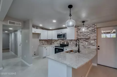 5001 E Andrew St, Tucson, AZ 85711