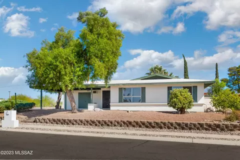 1401 S Brown Ave, Tucson, AZ 85710