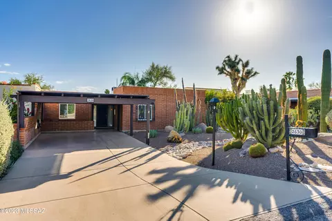 2630 E Avenida De Pueblo, Tucson, AZ 85718