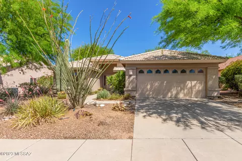 1867 E Purple Martin Ln, Green Valley, AZ 85614