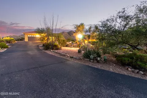 18100 S Eagle Nest Trl, Vail, AZ 85641