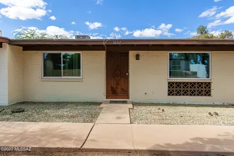 3807 S Palm Side Dr, Tucson, AZ 85730