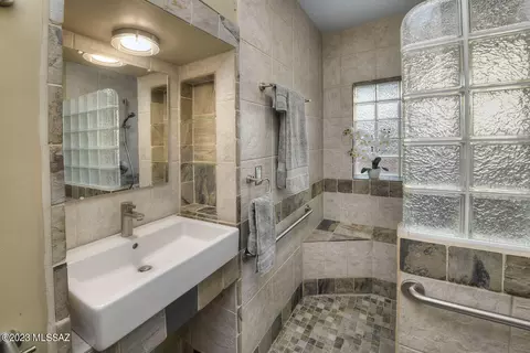 1406 E Hampton St, Tucson, AZ 85719 photo 26
