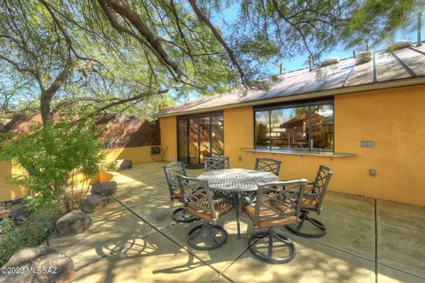 1406 E Hampton St, Tucson, AZ 85719 photo 3