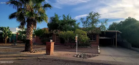 4818 E Cecelia St, Tucson, AZ 85711