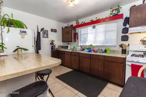 141 E Mojave Rd, Tucson, AZ 85705 photo 8