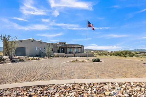 1307 S Sabino Pl, Benson, AZ 85602