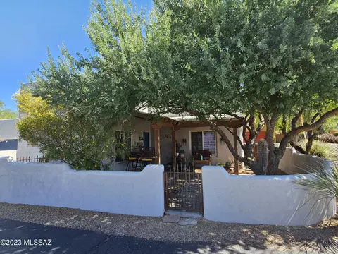 5175 S Renewal Ln, Tucson, AZ 85747